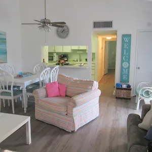 Apartment Sunny Miramar Half Mi To Access!, Destin